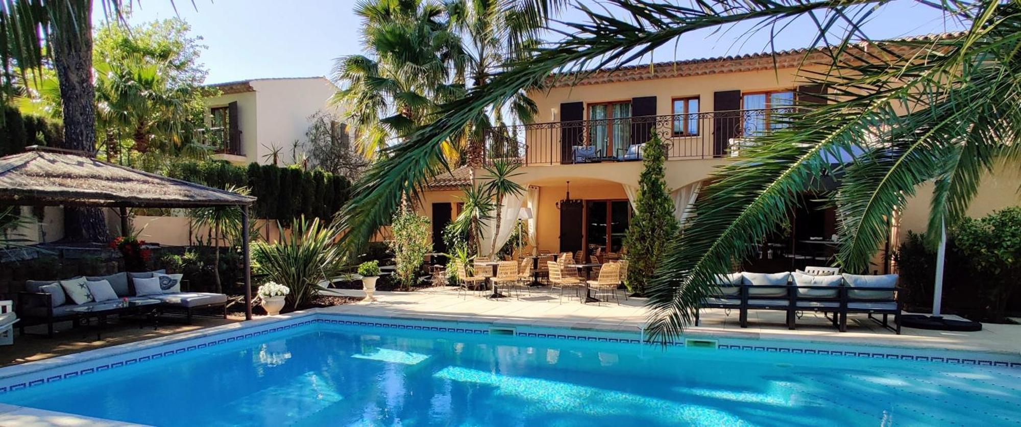 Maison Prestige Saint Tropez By Roberto Geissini Grimaud Exteriör bild